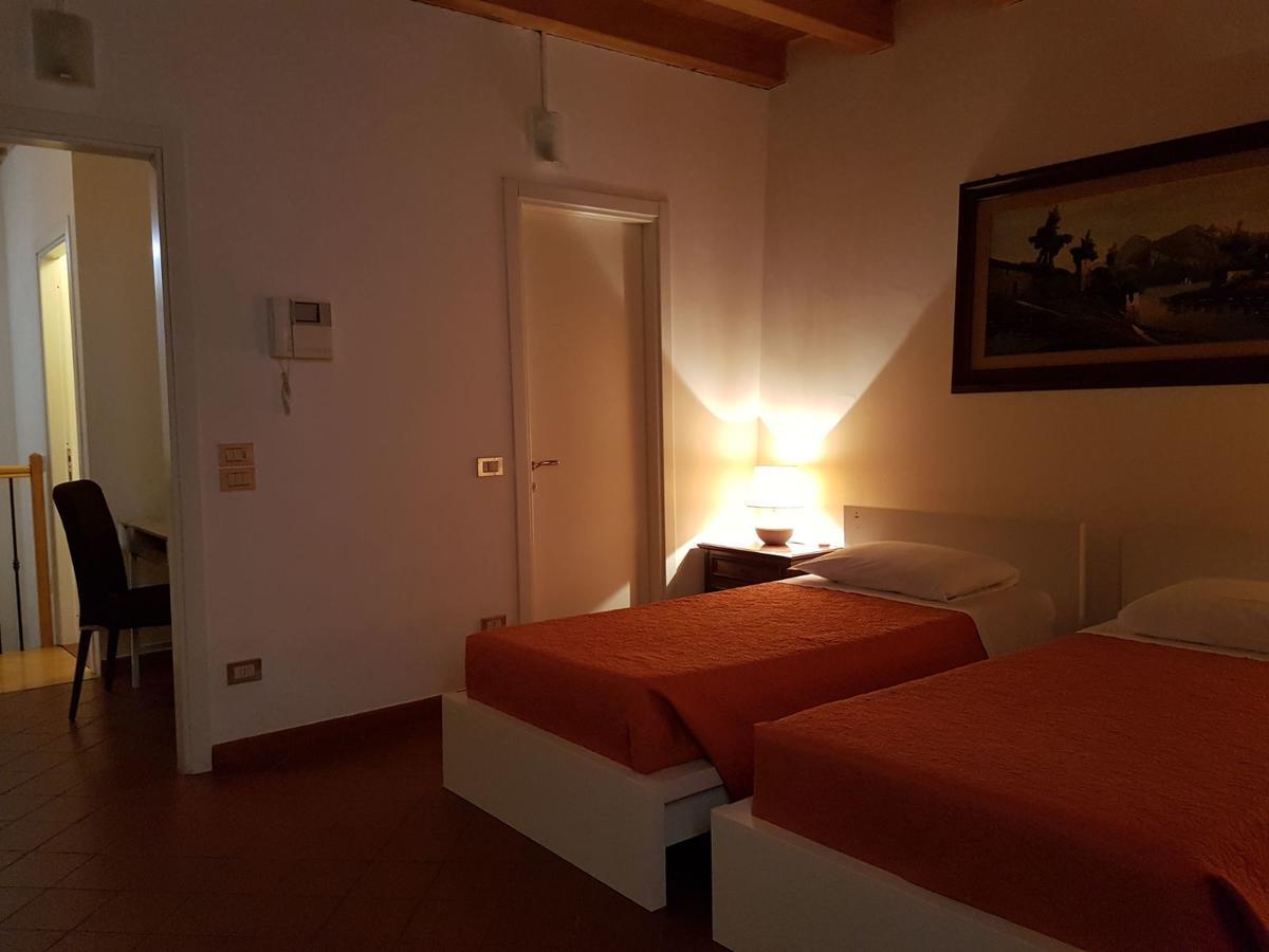 מאנטובה Domus Nova Residenza Il B&B מראה חיצוני תמונה