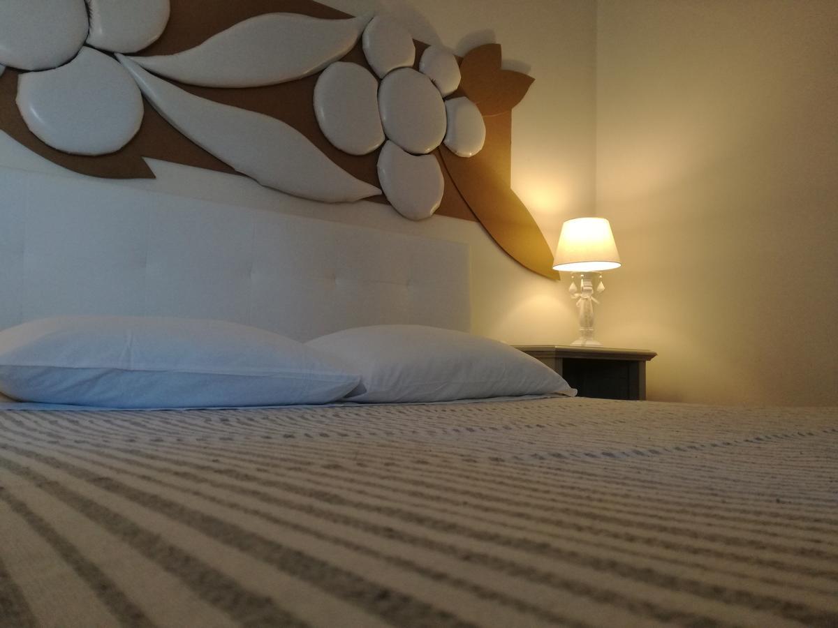 מאנטובה Domus Nova Residenza Il B&B מראה חיצוני תמונה